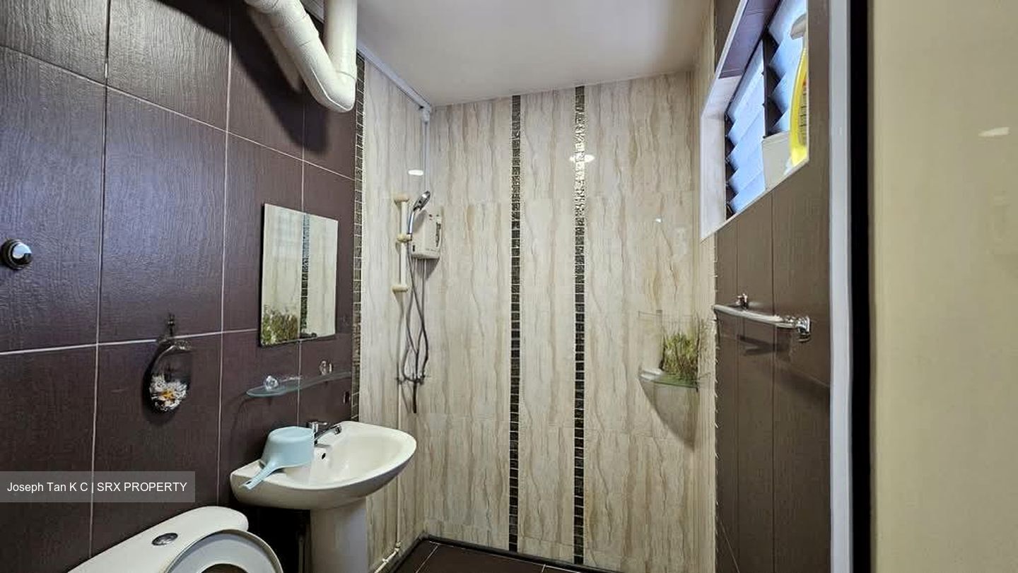 Blk 328 Serangoon Avenue 3 (Serangoon), HDB 5 Rooms #559406811